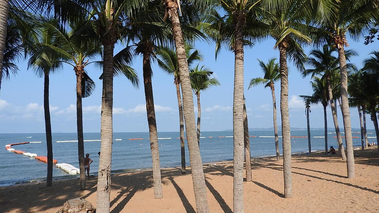 Luxurious Apartment On Jomtien Beach Road Buitenkant foto